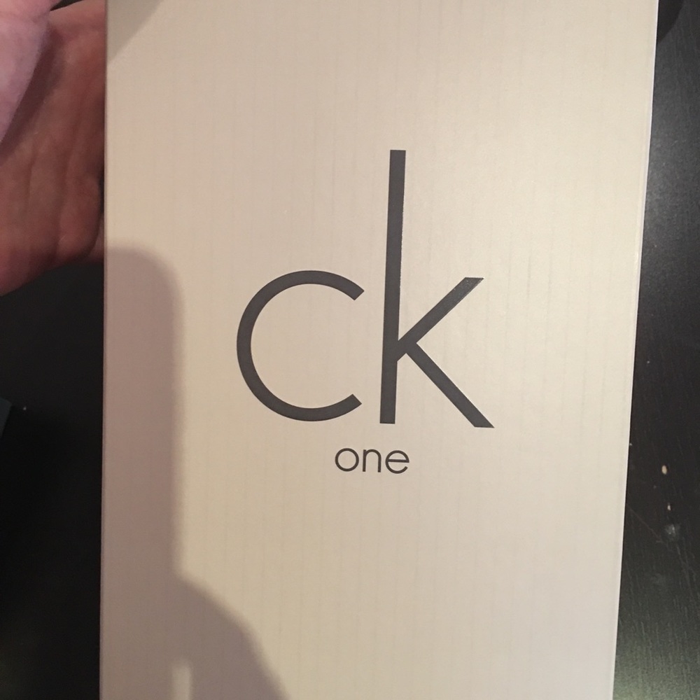Authentic large Ck one gift set - Picture 2 of 3